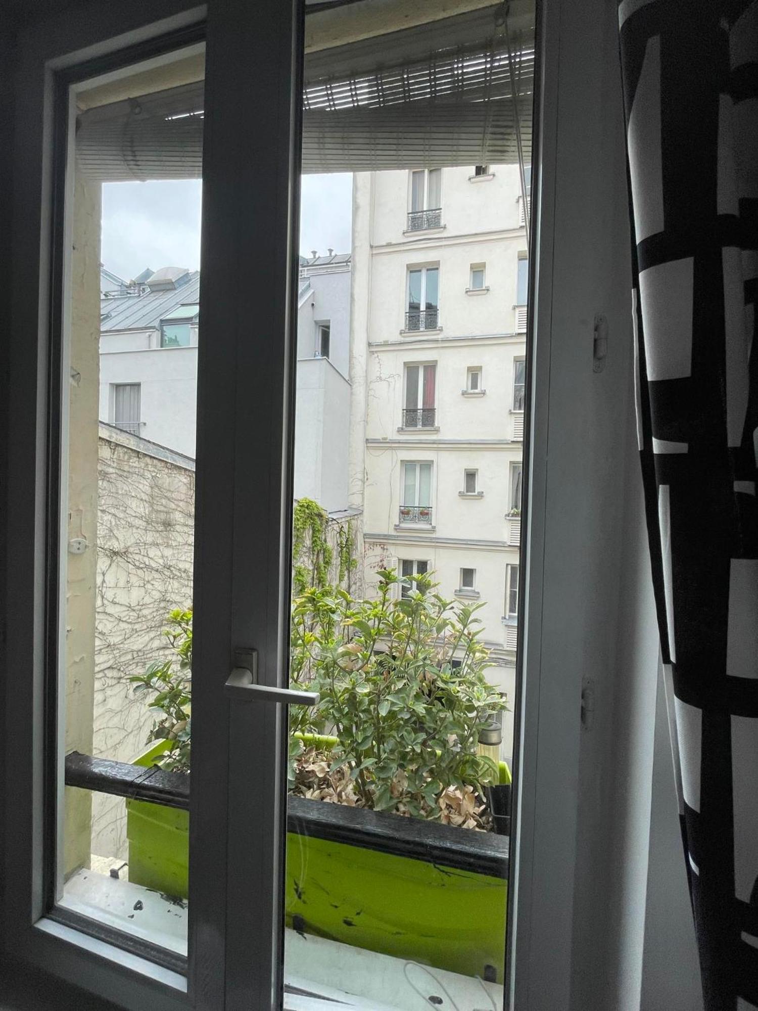 Petit Cocon Parisien ! Paris Centre - Gare Du Nord Apartment Exterior foto